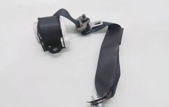 Nissan Murano Z50 Rear seatbelt C7025