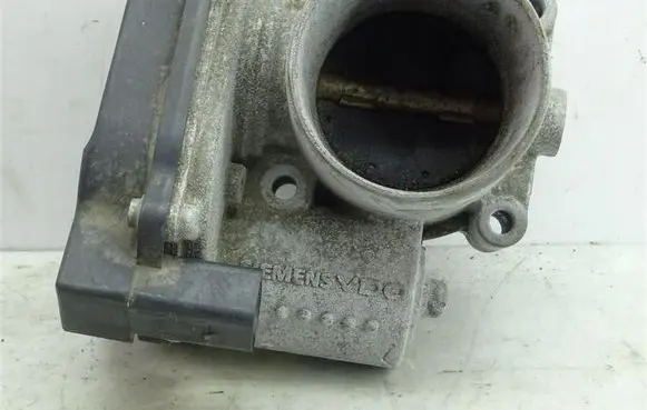 Skoda Fabia Mk2 (5J) Throttle body valve 03C133062C