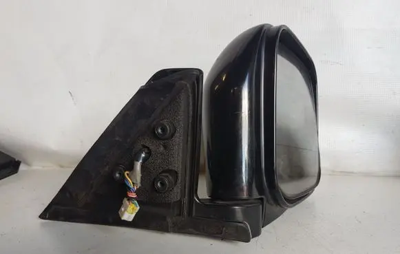 Mitsubishi Pajero Sport I Front door electric wing mirror E13010155