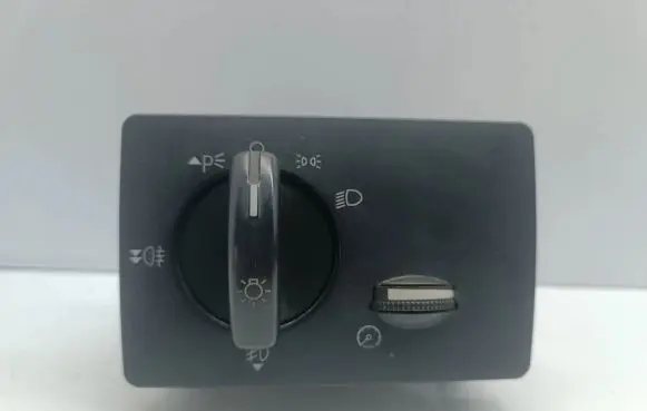 Light switch