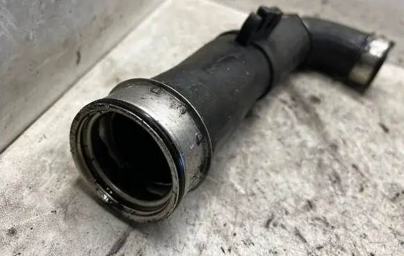 Volkswagen Golf V Intercooler hose/pipe 1K0145838C