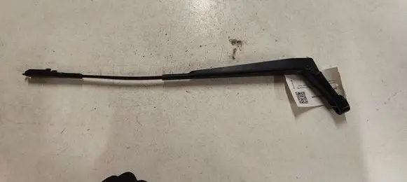 Opel Zafira B Front wiper blade arm 13145564