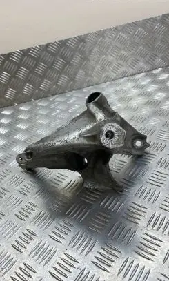 Audi A4 S4 B9 Engine mounting bracket 4M0199307AD