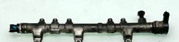 KIA Sorento Fuel distributor 314002F600 162770L2 0445214321