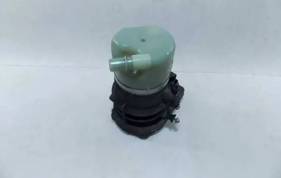 Volvo S60 Power steering pump 31202713 47029