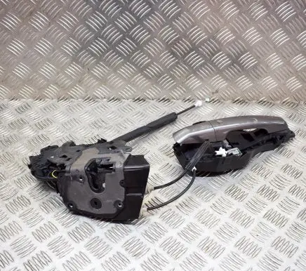 Land Rover Discovery Sport Front door lock FK72203A28AE C35604106
