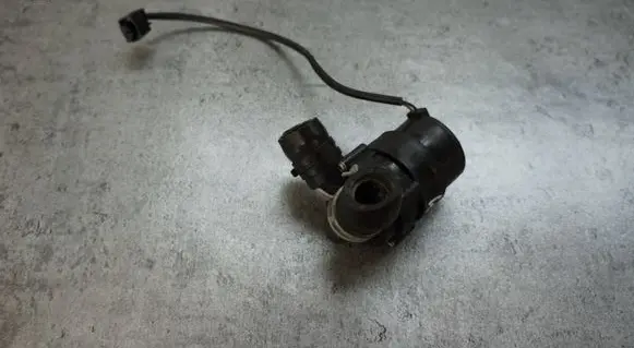 Land Rover Range Rover Sport L320 Electric auxiliary coolant/water pump 9002986C