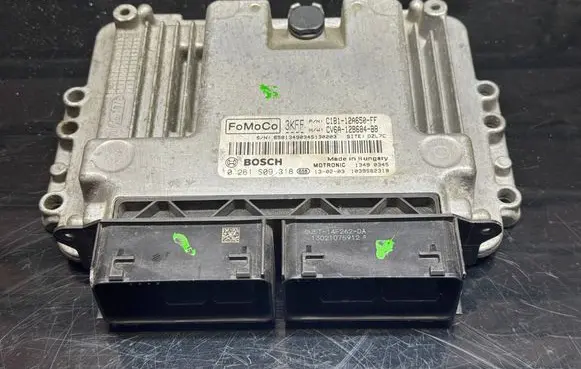Ford Fiesta Engine control unit/module C1B112A650FF CV6A12B684BB 0261S09318