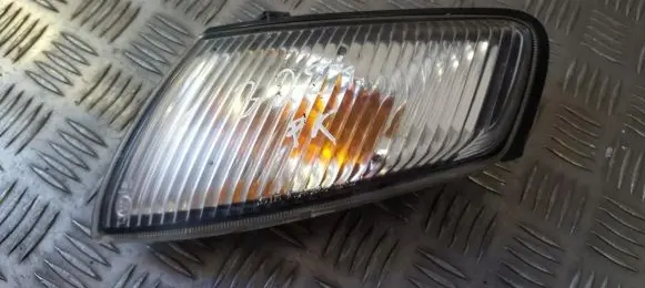 Mazda 626 Front indicator light 21061822 210-61822