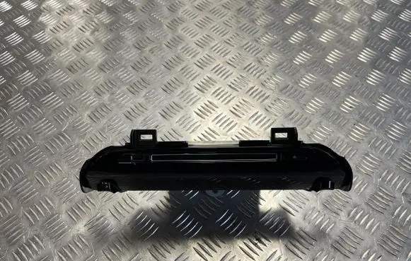Mazda 3 Navigation unit CD/DVD player BDMC-669G0