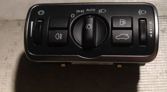 Volvo S60 Light switch 31443841
