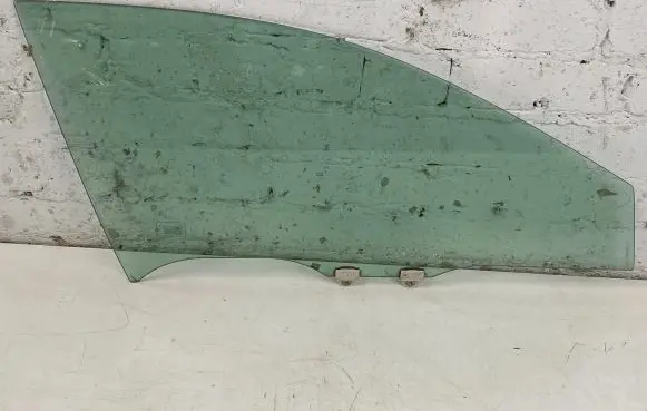 Honda Accord Front door window glass four-door 43R00034 00T20AS2