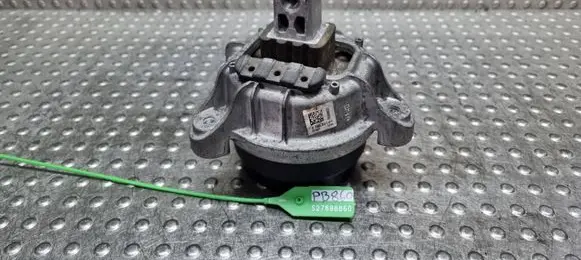 BMW 5 F10 F11 Engine mount bracket S27698860 6785601
