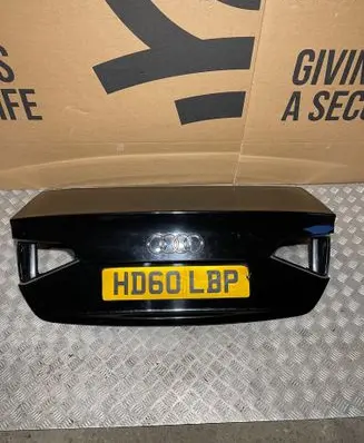 Tailgate/trunk/boot lid