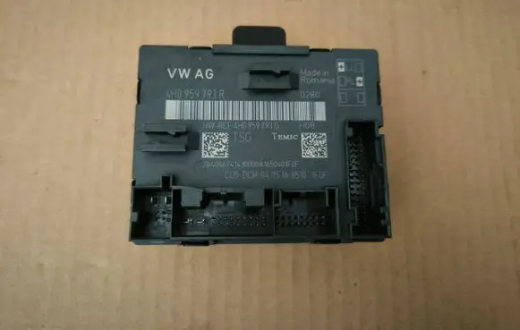 Audi A8 S8 D4 4H Door control unit/module 4H0959793R 4H0959793G