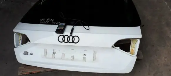 Audi A4 S4 B8 8K Tailgate/trunk/boot lid