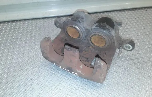 KIA Sorento Front brake caliper 