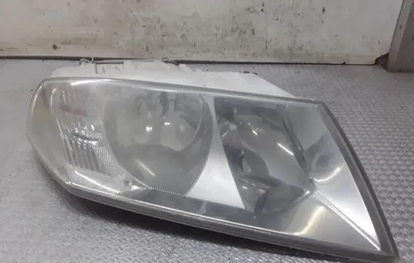 Skoda Octavia Mk2 (1Z) Headlight/headlamp