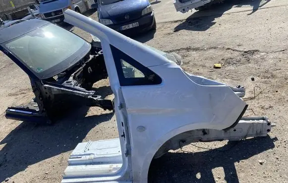 Mercedes-Benz Vito Viano W447 Front quarter panel 