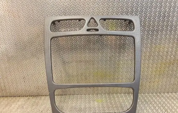 Mercedes-Benz C W203 Other center console (tunnel) element 2036809039 A2036809039