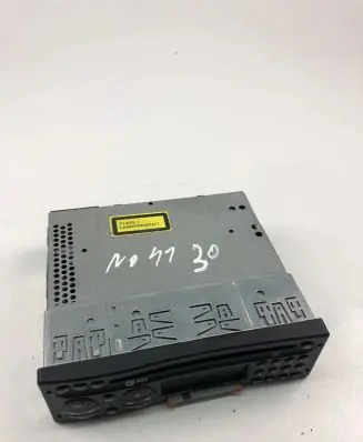 Mercedes-Benz C W202 Radio/CD/DVD/GPS head unit 7646830010