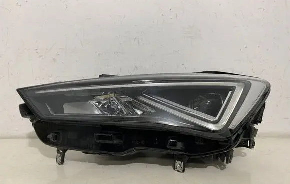 Cupra Formentor Headlight/headlamp 5FG941007E