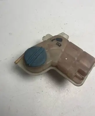 Audi A4 S4 B6 8E 8H Coolant expansion tank/reservoir 