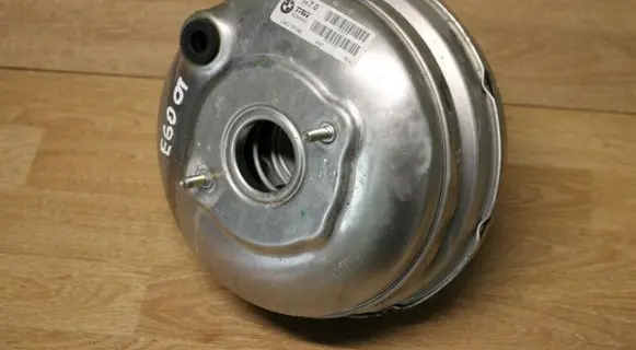 BMW 5 E60 E61 Brake booster 296765937051