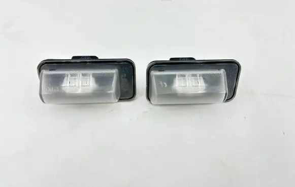 Subaru Outback (BT) Number plate light
