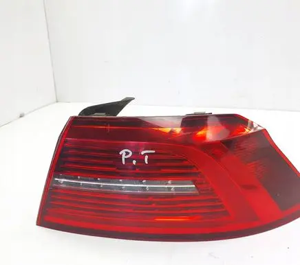 Volkswagen PASSAT B8 Rear/tail lights 3G5945208C