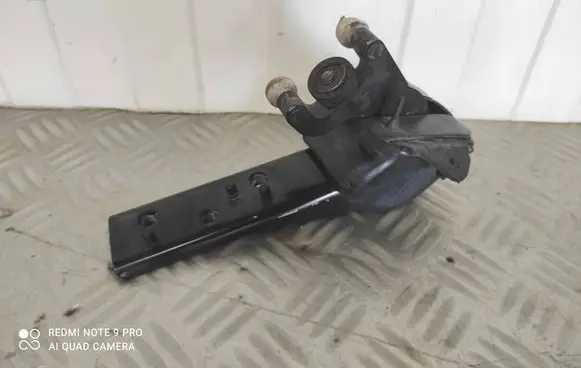 Renault Master III Sliding door middle roller runner 777640623R