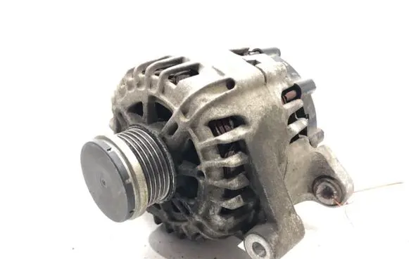 Chevrolet Cruze Generator/alternator 13581893
