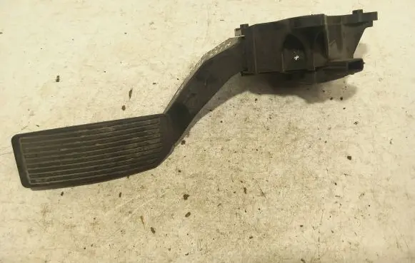 Nissan Murano Z50 Accelerator throttle pedal 18002CB000