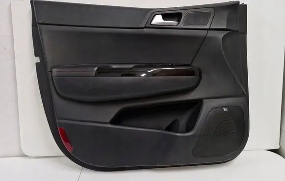 KIA Sportage Front door card panel trim