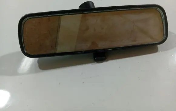 Rear view mirror (interior)