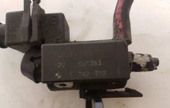 BMW 3 E46 Turbo solenoid valve 72234100 1742712