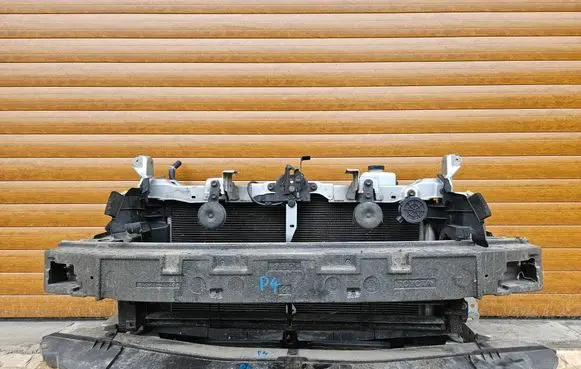 Toyota Prius (XW50) Coolant radiator 53205-47900