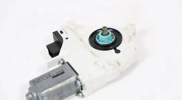 Volvo XC40 Front door window regulator motor 4F0959801D