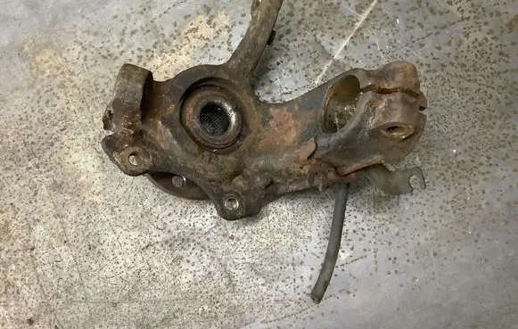 Skoda Fabia Mk2 (5J) Front wheel hub