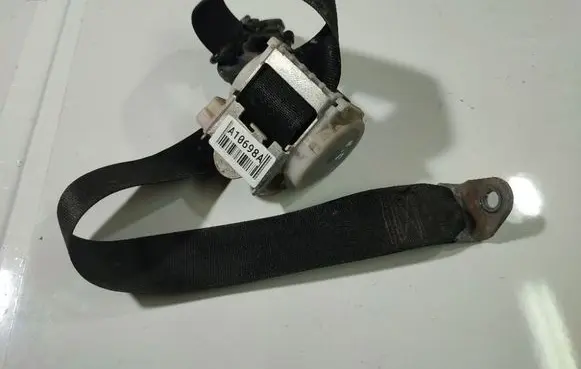 Opel Zafira A Rear seatbelt 90580901