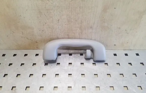 Opel Zafira C Rear interior roof grab handle