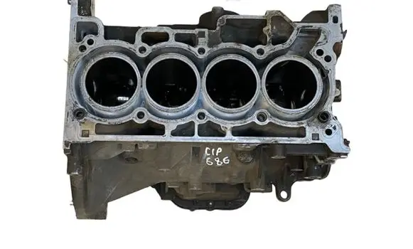 Nissan Qashqai Engine block HRA2 187708A 110112878R