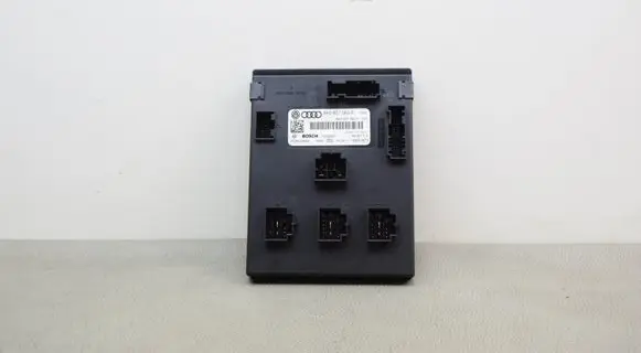 Audi A5 Sportback 8TA Central body control module 8K0907063A