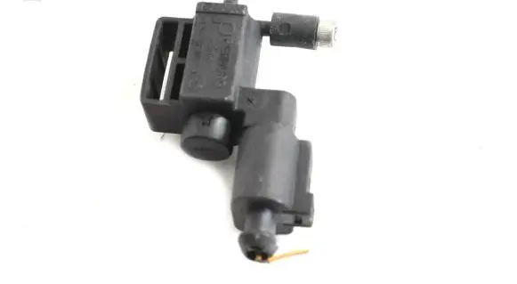 Audi A4 S4 B8 8K Turbo solenoid valve 037906283C