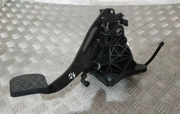 Clutch pedal