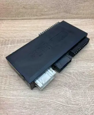 BMW 7 E38 Comfort/convenience module 8372140 60837710