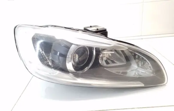 Volvo V60 Headlight/headlamp 31420109 90053126