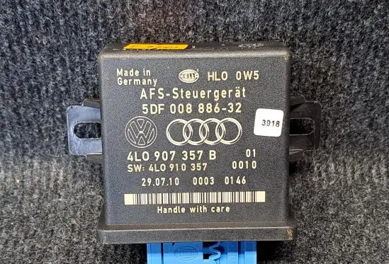 Audi A6 S6 C6 4F Light module LCM 4L0907357B 4L0910357