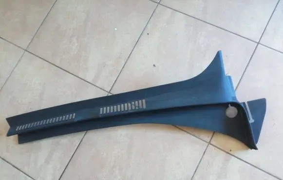 Volkswagen Golf Plus Wiper trim 5M0819404B NE70539