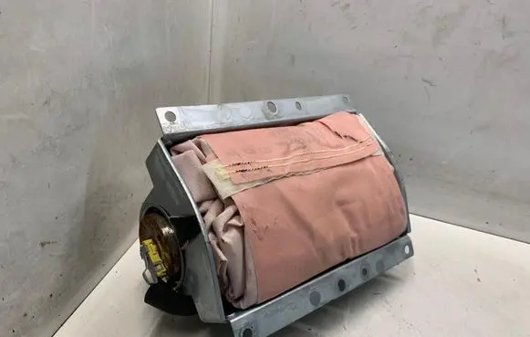 Saab 9-5 Passenger airbag BAMPT11046